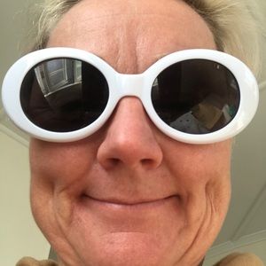 Meet your Posher, Helen